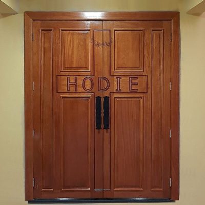 Porta Para Igreja Mod. 07 - Com Gravações Personalizadas - Madeira Maciça - Sob Medida